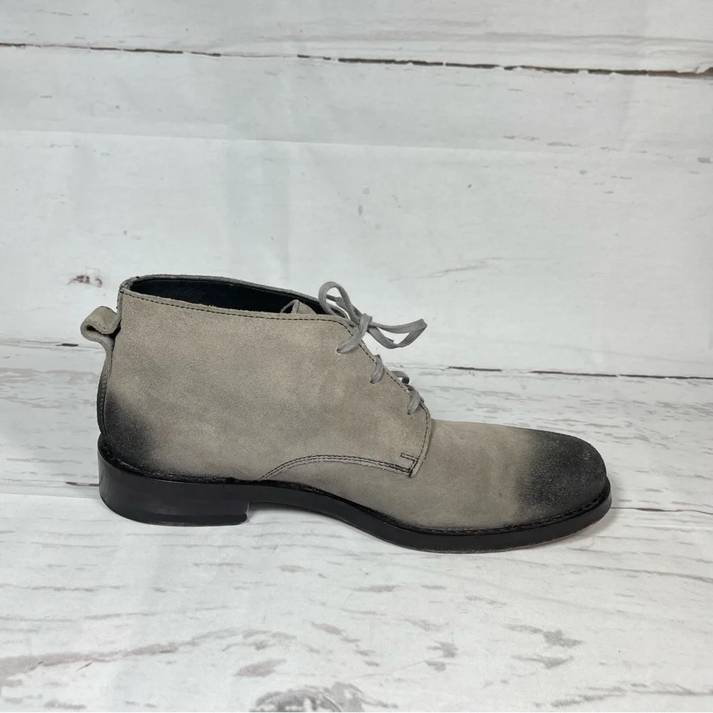 Cole Haan Mens Chukka Size 9.5M Gray Distressed Suede‎ Lace Up